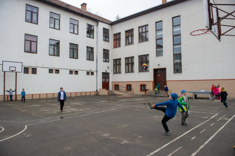 Összesítették, milyen forgatókönyv szerint kezdenek az iskolák
