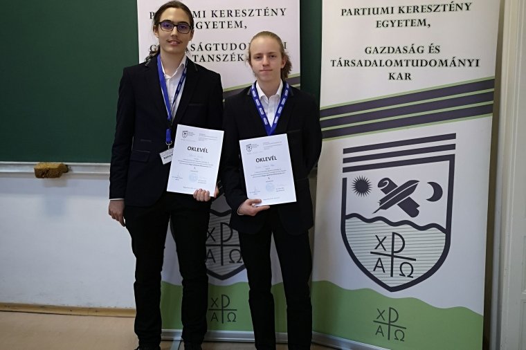 Székelyudvarhelyi diákok nyerték a vállalkozói ötletversenyt Nagyváradon