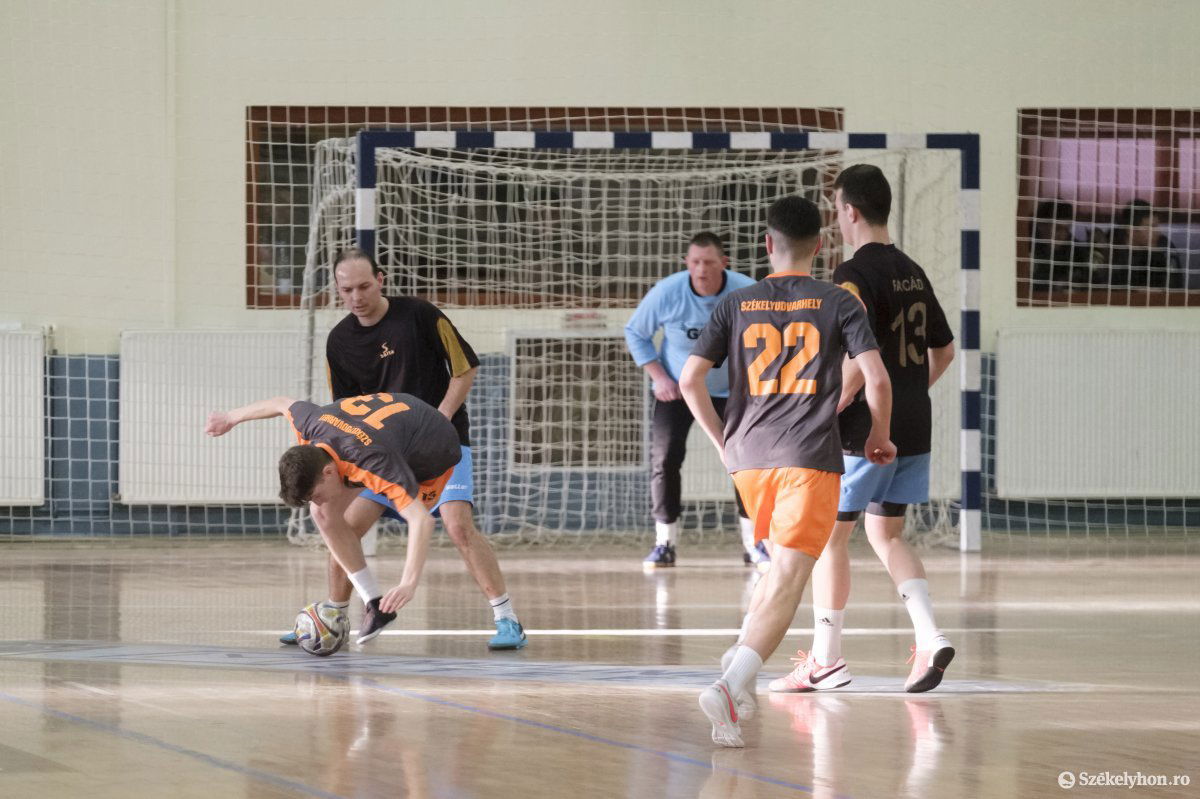 •  Fotó: Veres Nándor