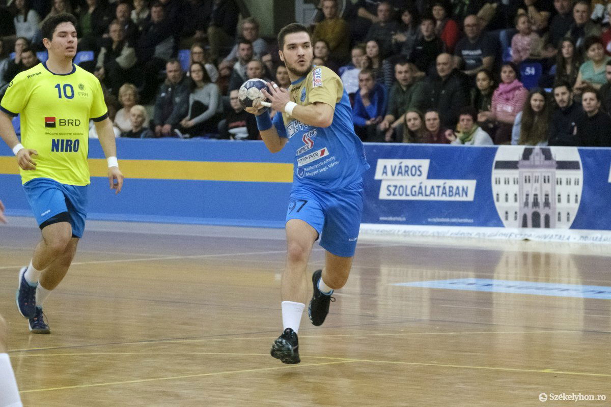 •  Fotó: Veres Nándor