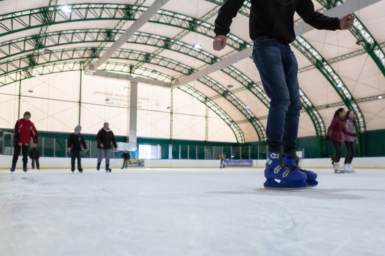 Halasztani kellett a székelyudvarhelyi fedett jégpálya megnyitását