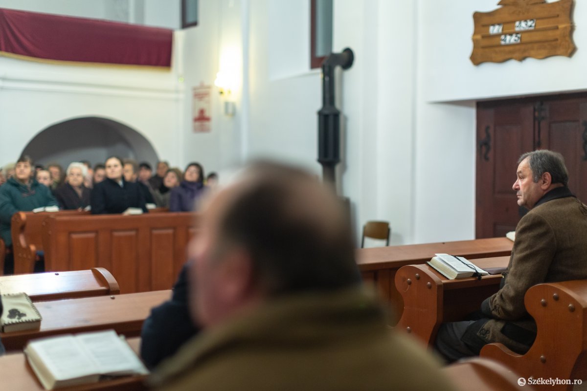 &bullet;  Fotó: Erdély Bálint Előd