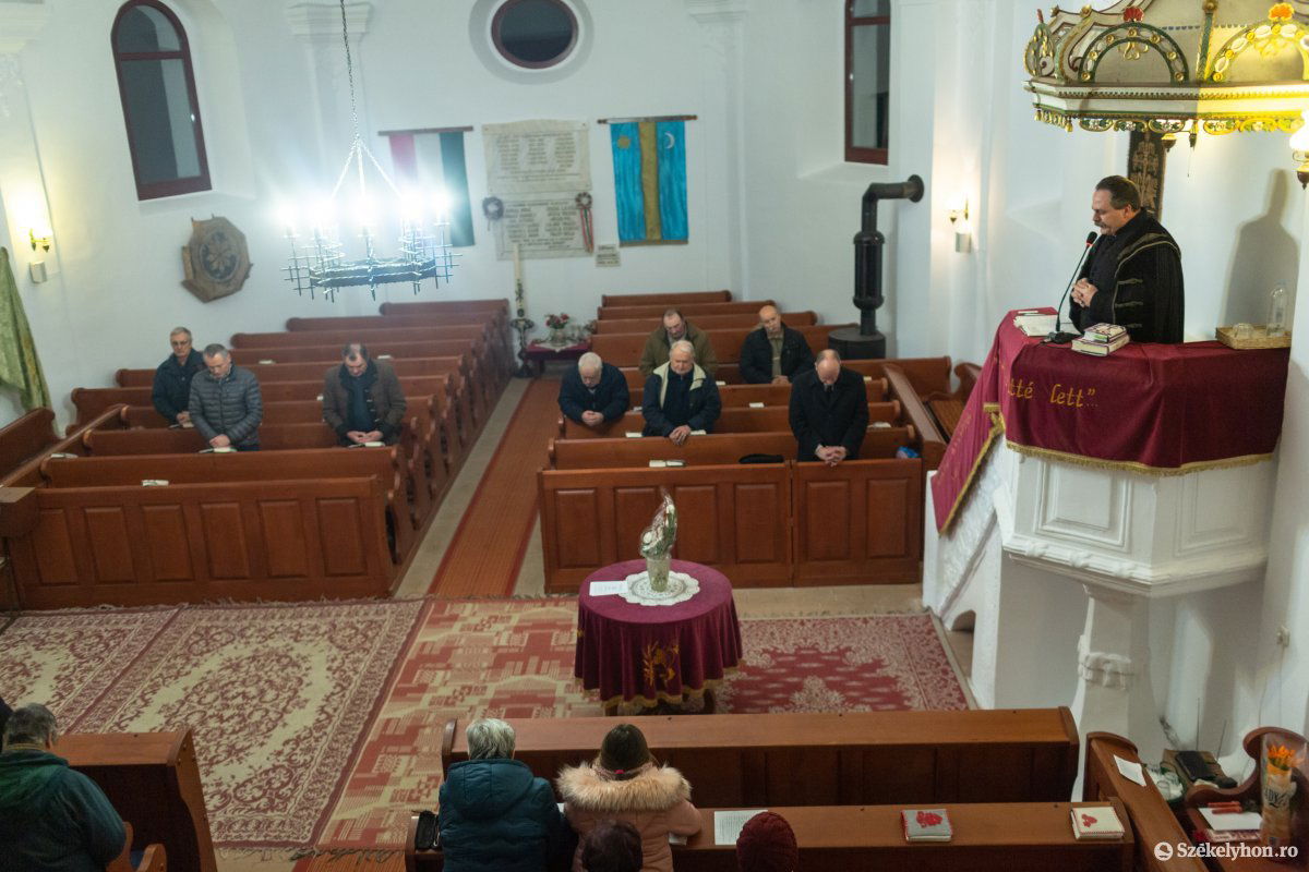 &bullet;  Fotó: Erdély Bálint Előd