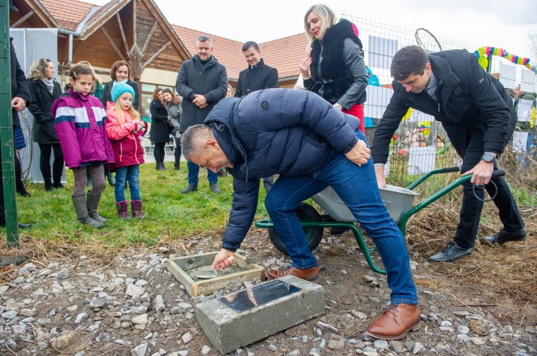 Letették az új udvarhelyi óvodaépület alapkövét