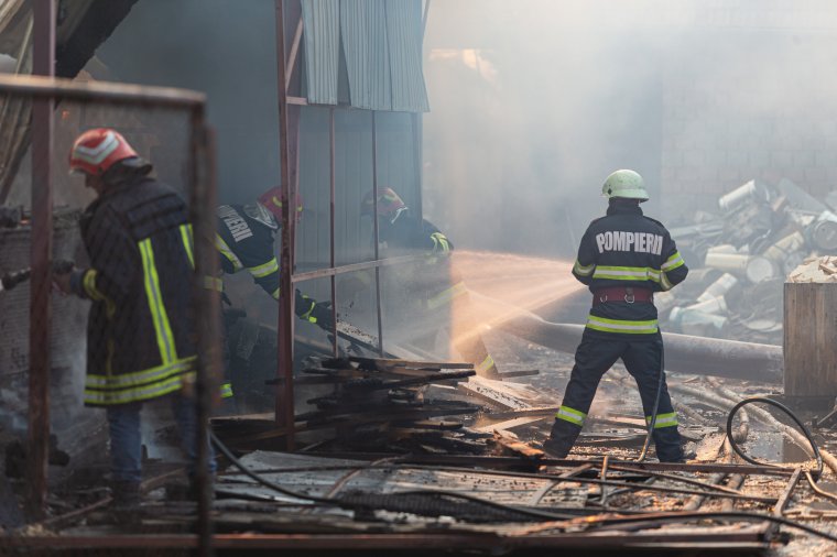 Képeken a fenyédi tűzoltás