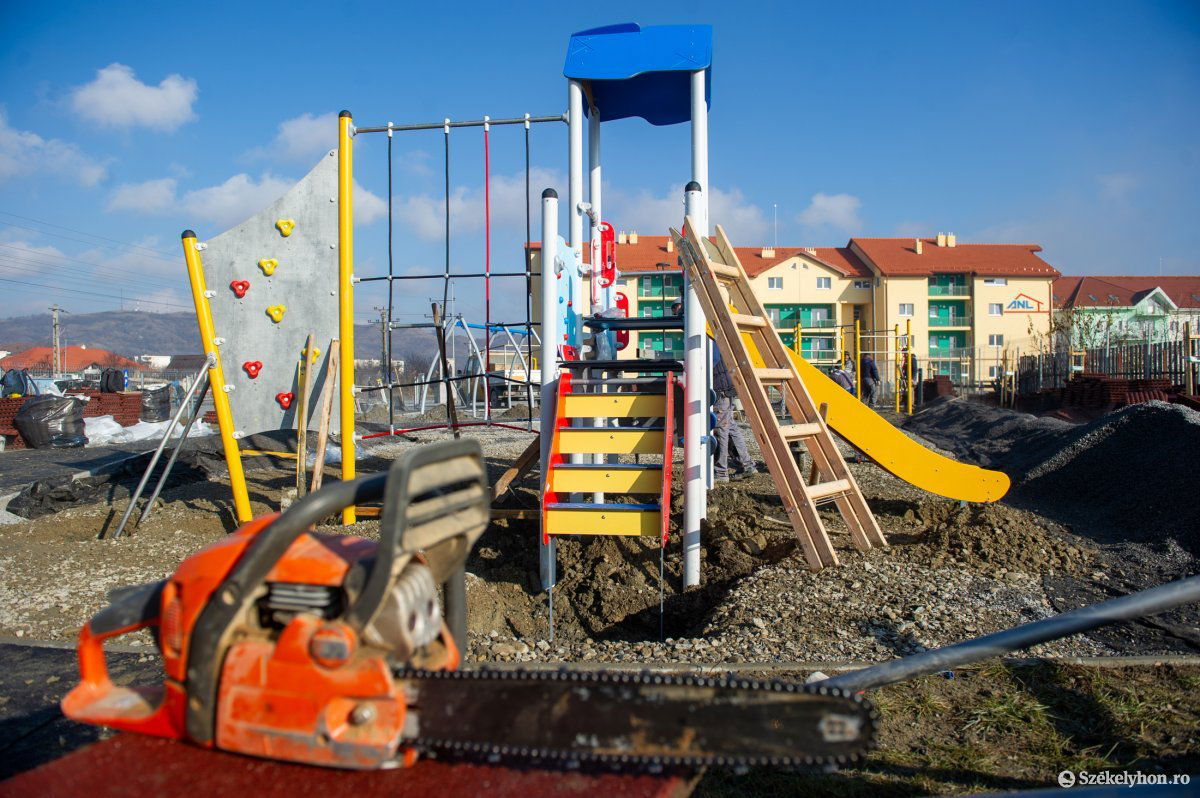 Új játszótér. Családbarát várossá szeretnék alakítani Székelykeresztúrt •  Fotó: Beliczay László