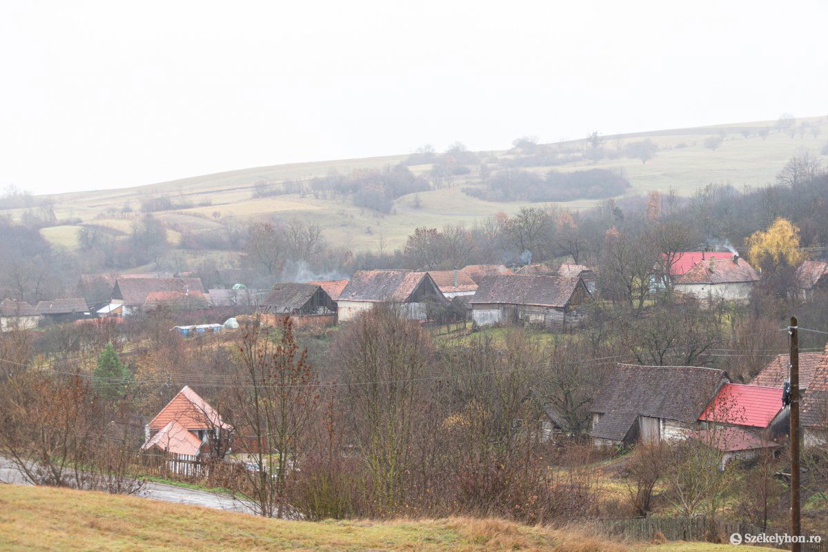 &bullet;  Fotó: Erdély Bálint Előd