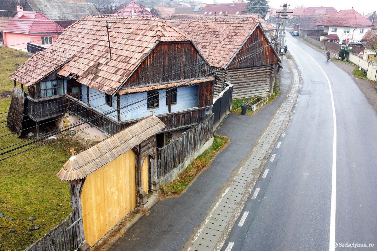 Szakemberekkel fognak konzultálni a restaurálásról •  Fotó: Farkas Antal