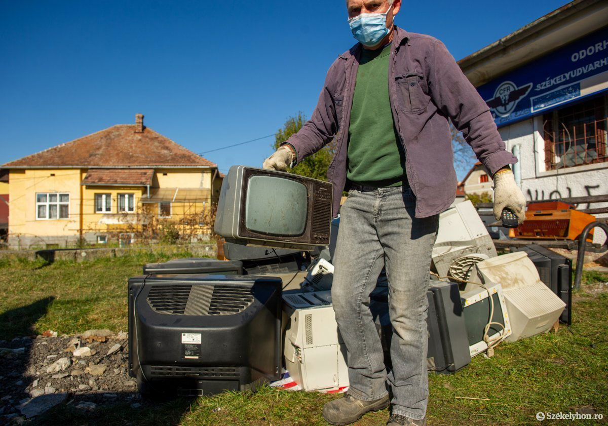 &bullet;  Fotó: Beliczay László