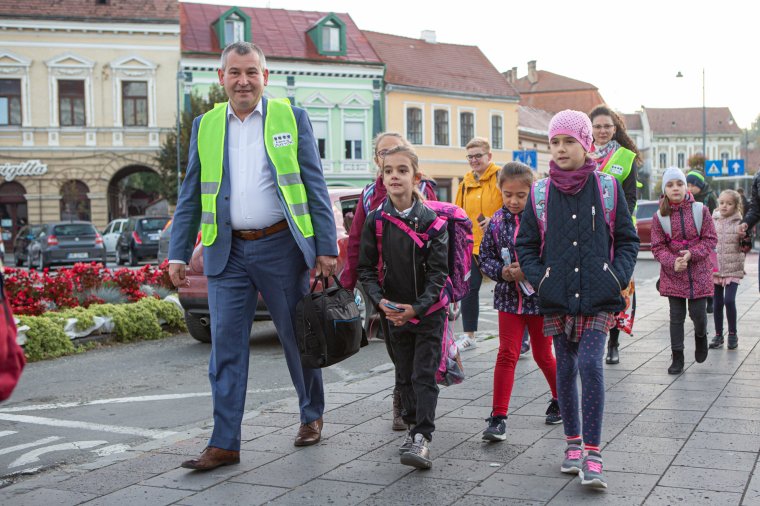 Sepsiszentgyörgyi mintára Székelyudvarhelyen is elindult a Lábbusz-program