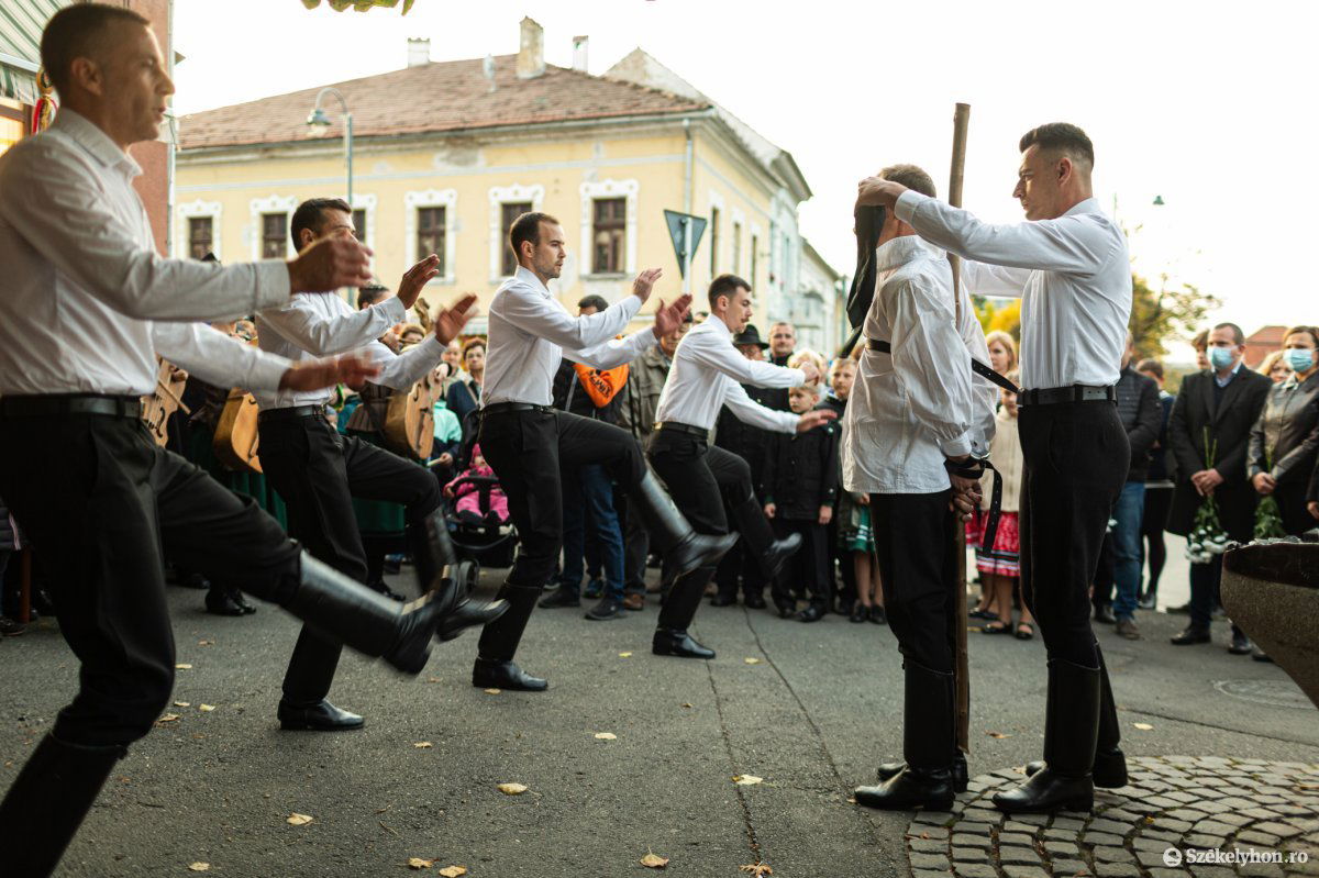 &bullet;  Fotó: Erdély Bálint Előd