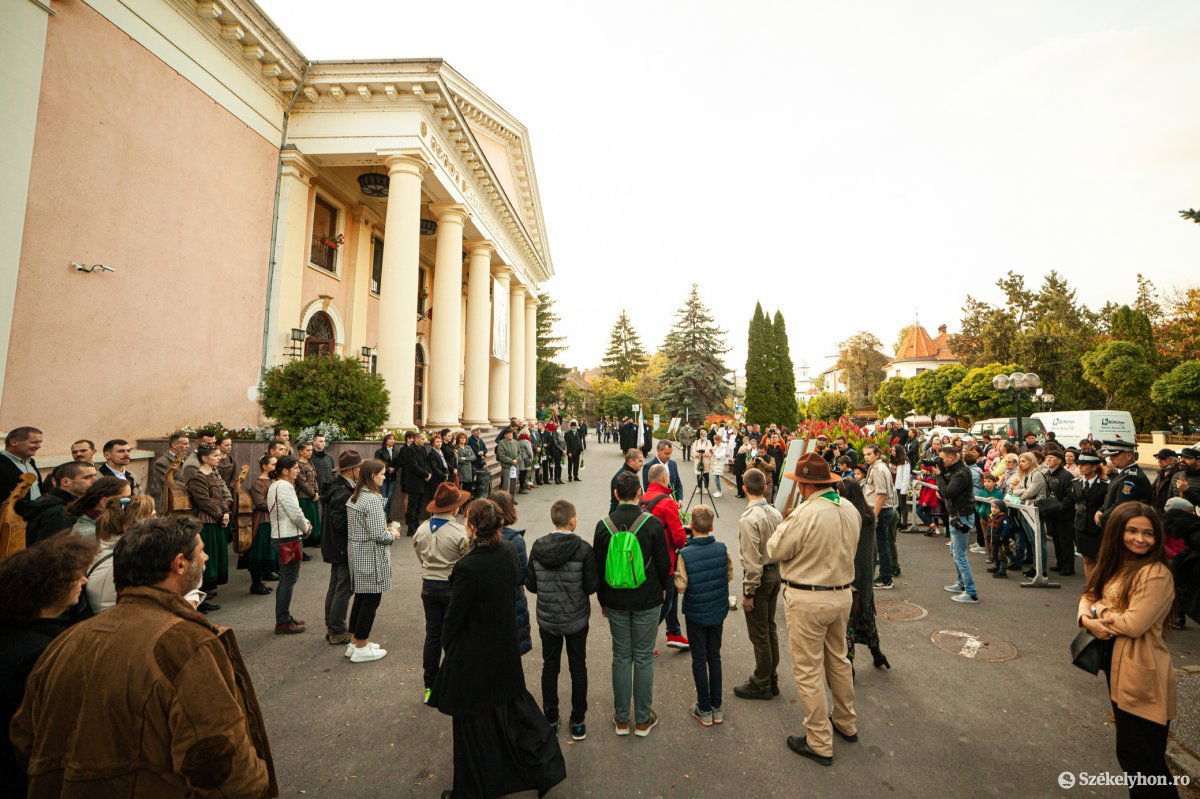 &bullet;  Fotó: Erdély Bálint Előd
