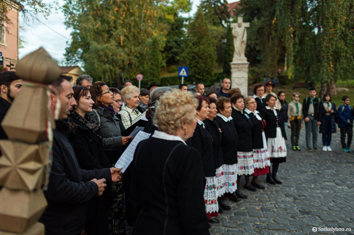 &bullet;  Fotó: Erdély Bálint Előd