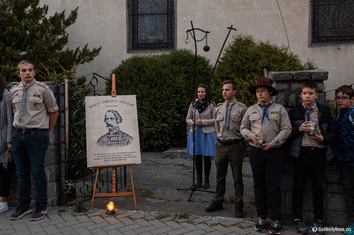 &bullet;  Fotó: Erdély Bálint Előd