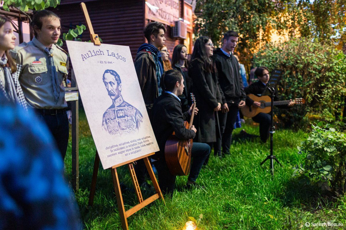 &bullet;  Fotó: Erdély Bálint Előd