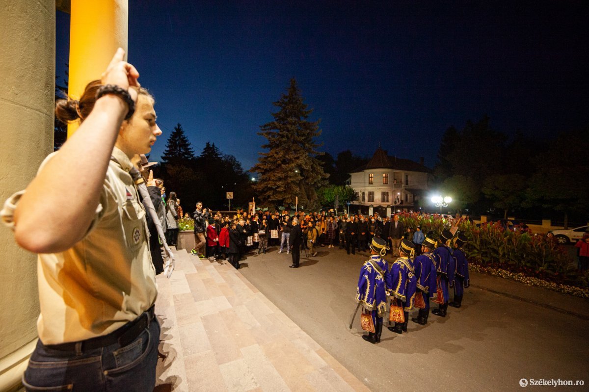&bullet;  Fotó: Erdély Bálint Előd