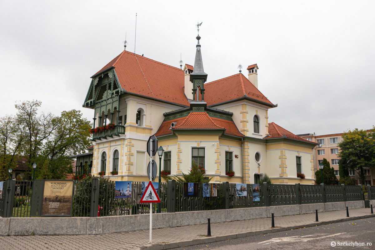 &bullet;  Fotó: Erdély Bálint Előd