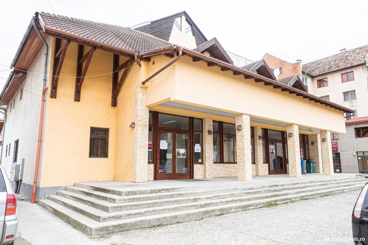 Jelentős beavatkozásokra van szükség ahhoz, hogy a terveknek megfelelően használhassák az épületet •  Fotó: Erdély Bálint Előd