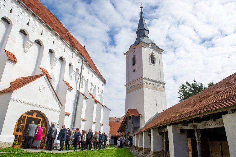 Film készül a világhírű erdélyi „szalonnás templom” lelkészéről is