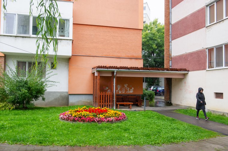 Nincs nyugtuk a hangoskodó fiataloktól