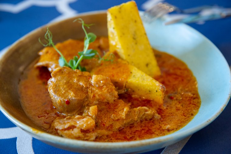 Kedvenc ételeivel emlékeznek Tamási Áronra