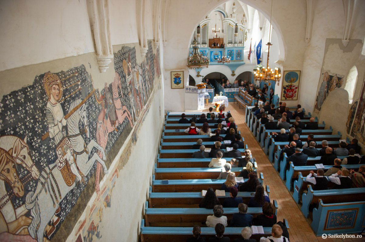 Az erdélyi templomokban látható Szent László-freskókat is népszerűsítené az országjáró projekt •  Fotó: Beliczay László