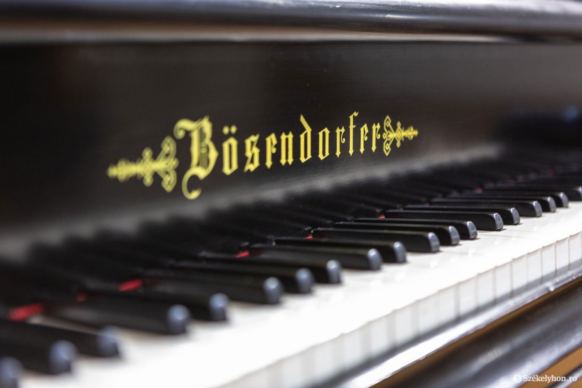 &bullet;  Fotó: Erdély Bálint Előd