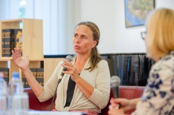 Tompa Andrea egy hétre „hazatér”