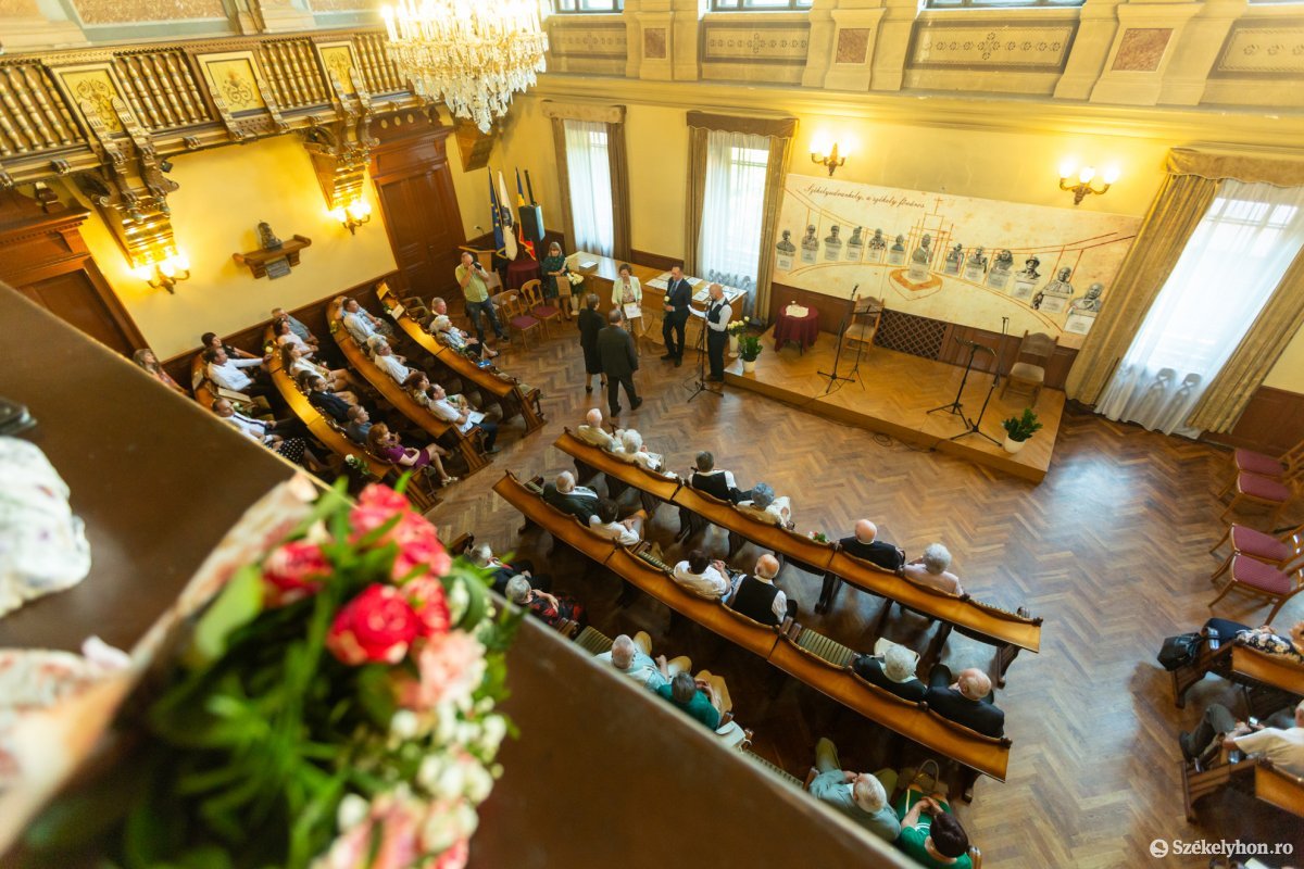 &bullet;  Fotó: Erdély Bálint Előd