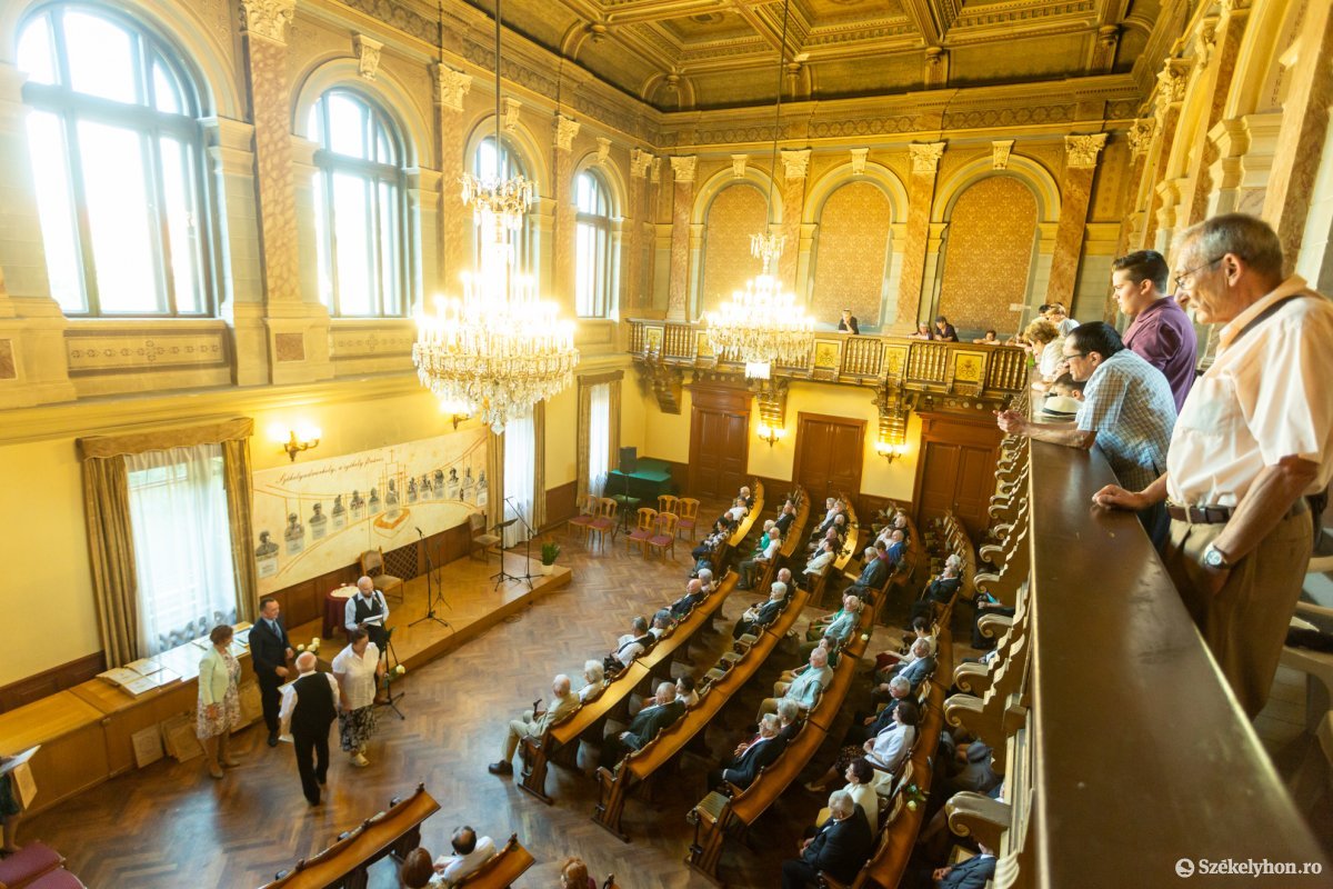 &bullet;  Fotó: Erdély Bálint Előd