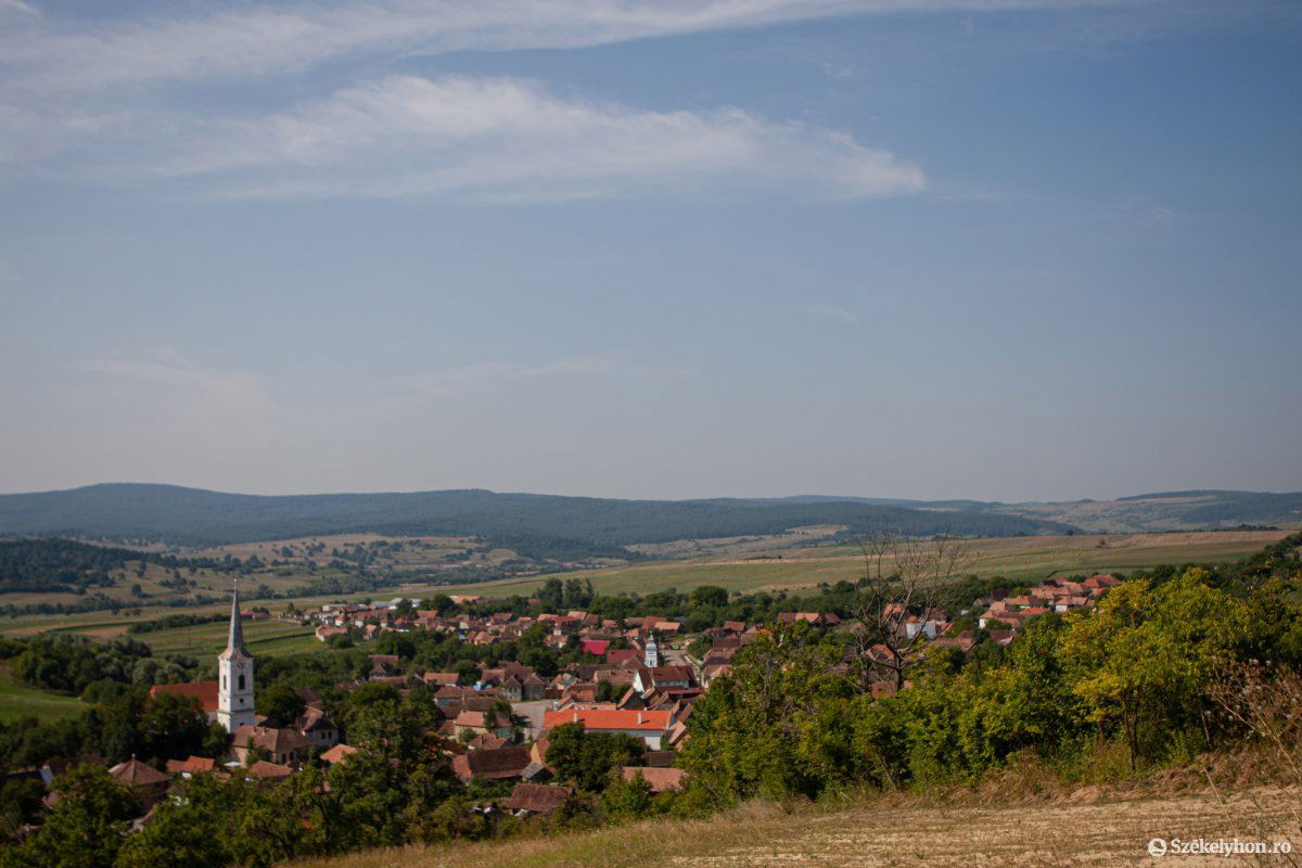 &bullet;  Fotó: Erdély Bálint Előd