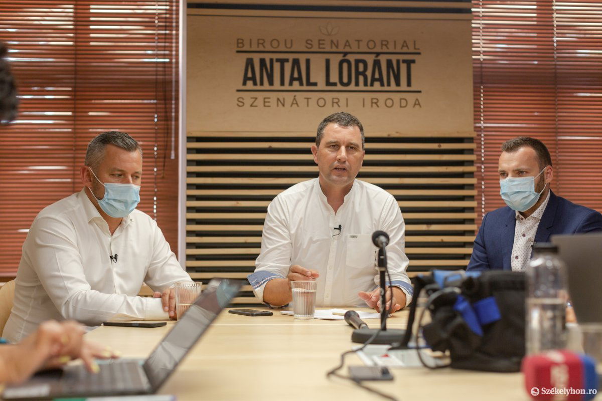 &bullet;  Fotó: Erdély Bálint Előd