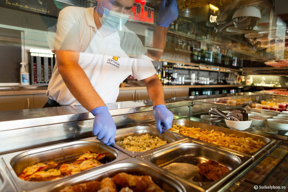 &bullet;  Fotó: Erdély Bálint Előd