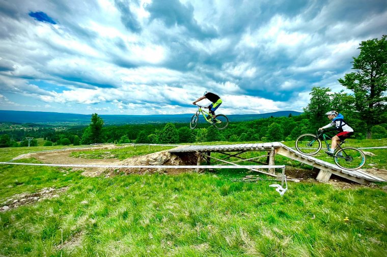 Túrázókat, kerékpározókat várnak: nyáron is üzemel a székelyvarsági szabadidő-komplexum