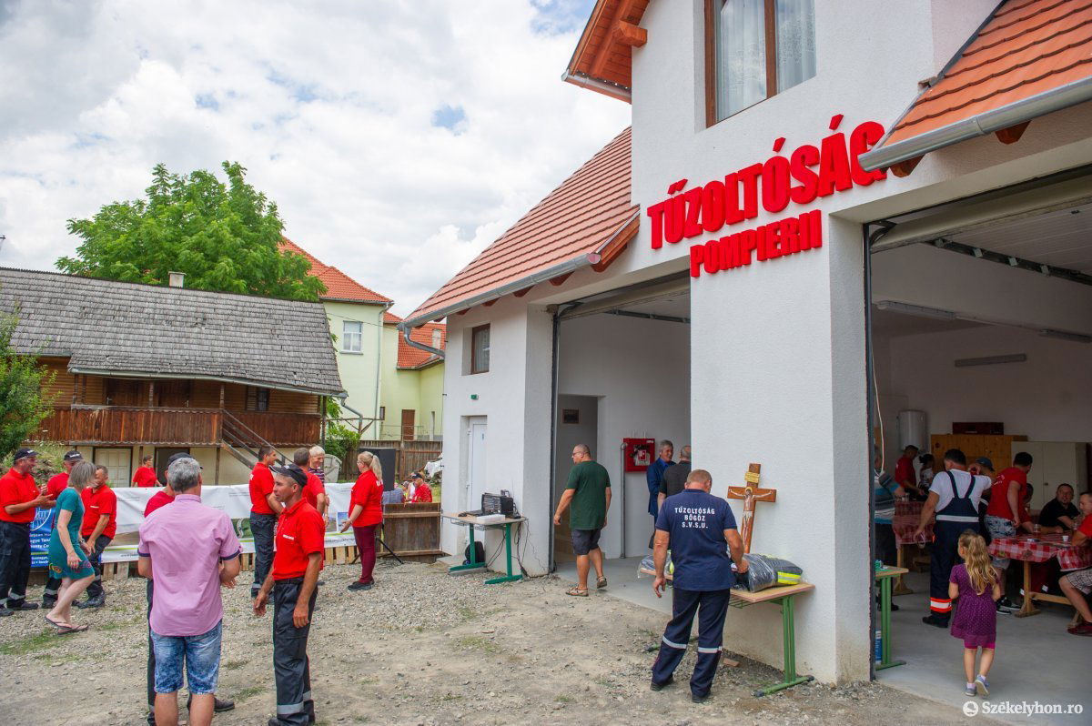 &bullet;  Fotó: Beliczay László