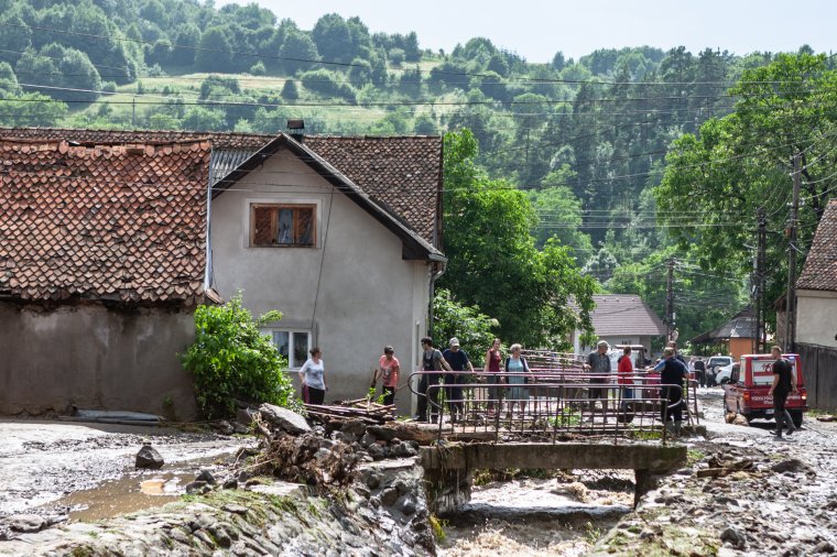Nehézkesen halad az áradások által okozott károk kijavítása