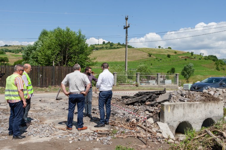 Új híddal oldanák meg a lövétei árvizek ügyét