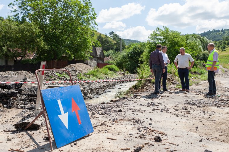 Közel 4 millió lejt kér a Hargita megyei prefektúra az árvízkárok helyreállítására