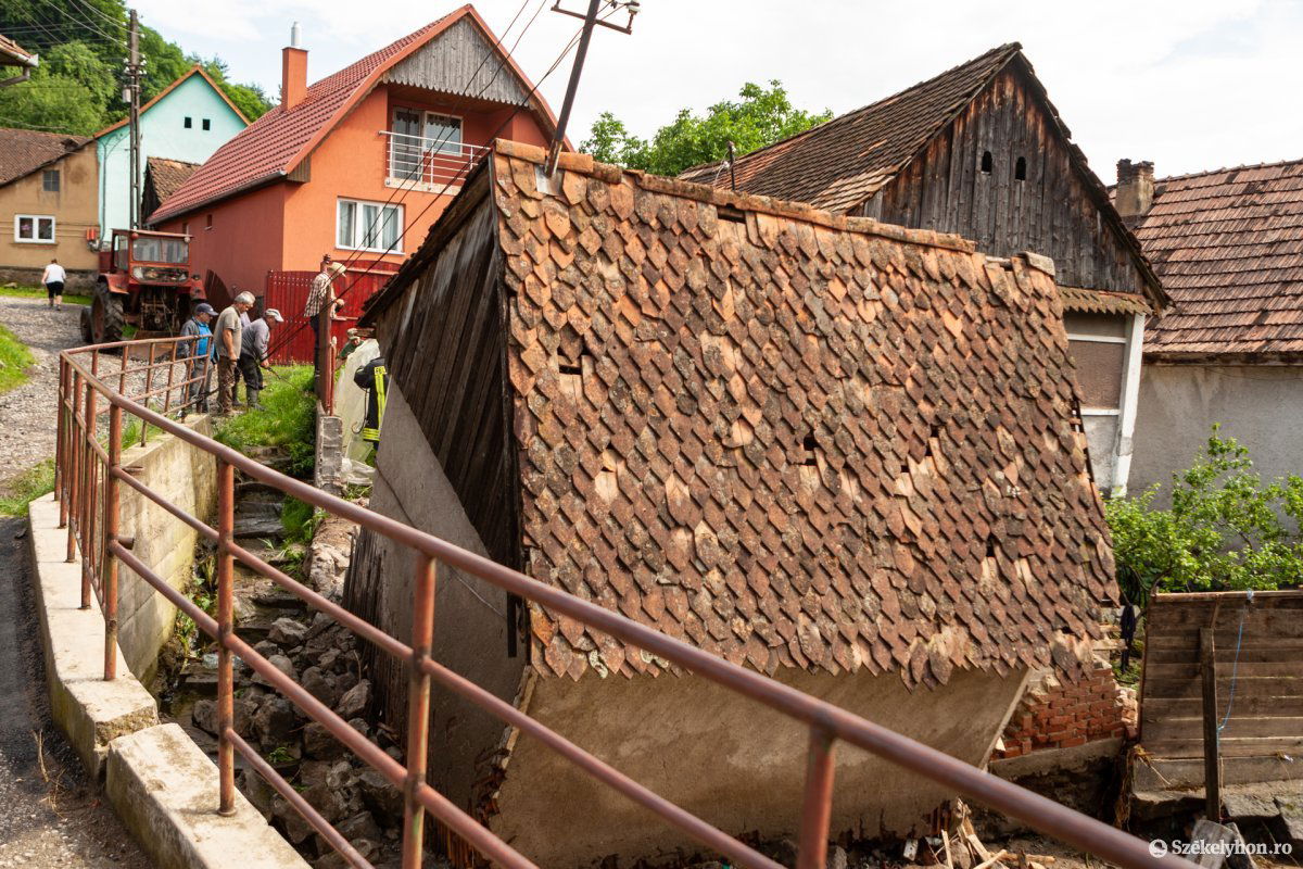 A baj hamar jön, az előrelátó óvatosság viszont kevesek erénye •  Fotó: Erdély Bálint Előd