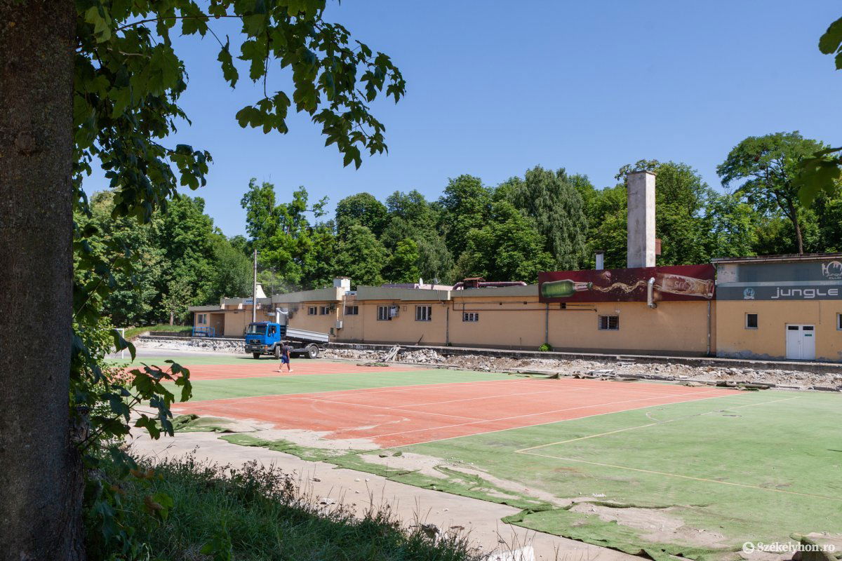 &bullet;  Fotó: Erdély Bálint Előd