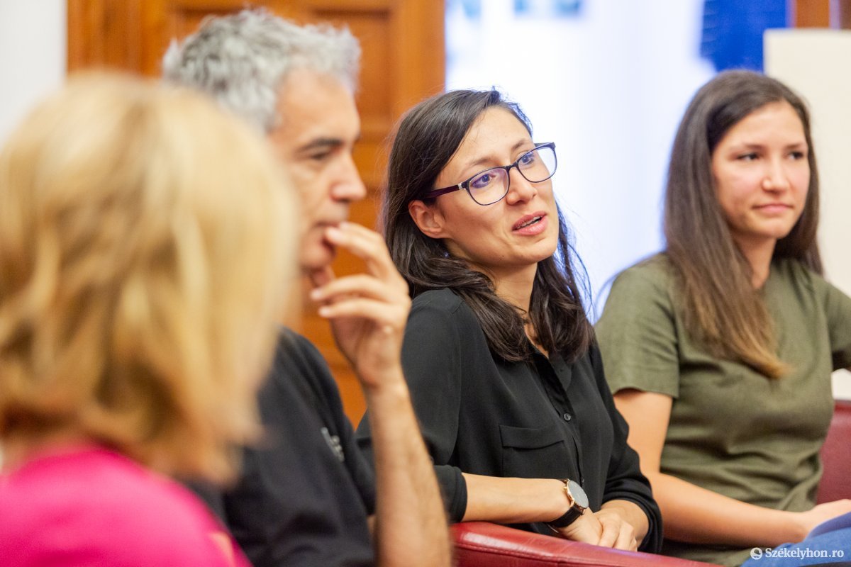 &bullet;  Fotó: Erdély Bálint Előd