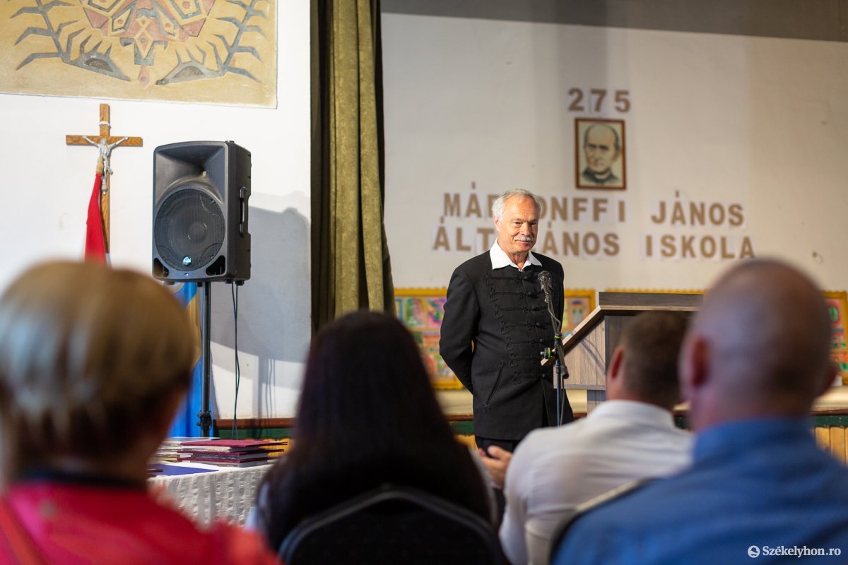 &bullet;  Fotó: Erdély Bálint Előd