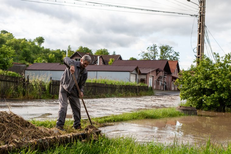 Kormánytámogatás Hargita megyének az árvízkárok helyreállítására