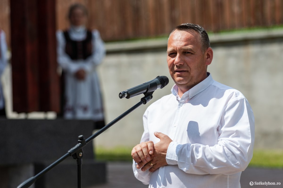 &bullet;  Fotó: Erdély Bálint Előd