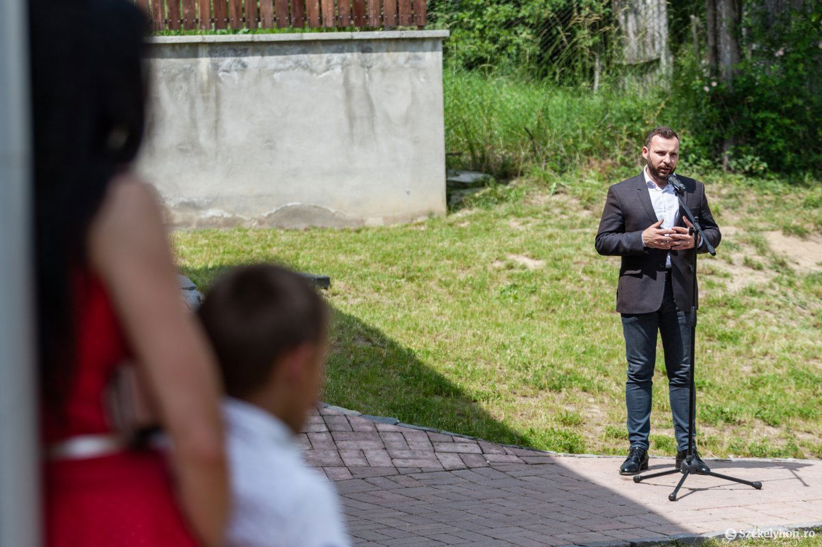 &bullet;  Fotó: Erdély Bálint Előd