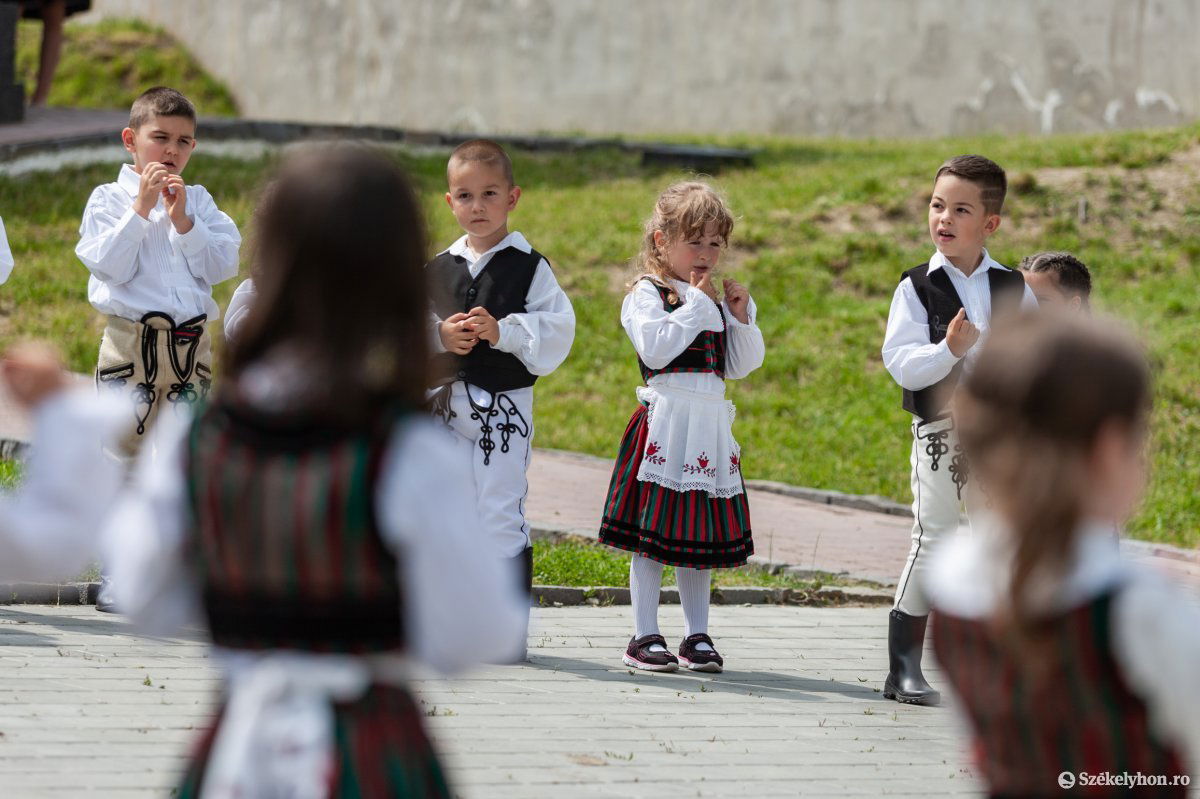 &bullet;  Fotó: Erdély Bálint Előd