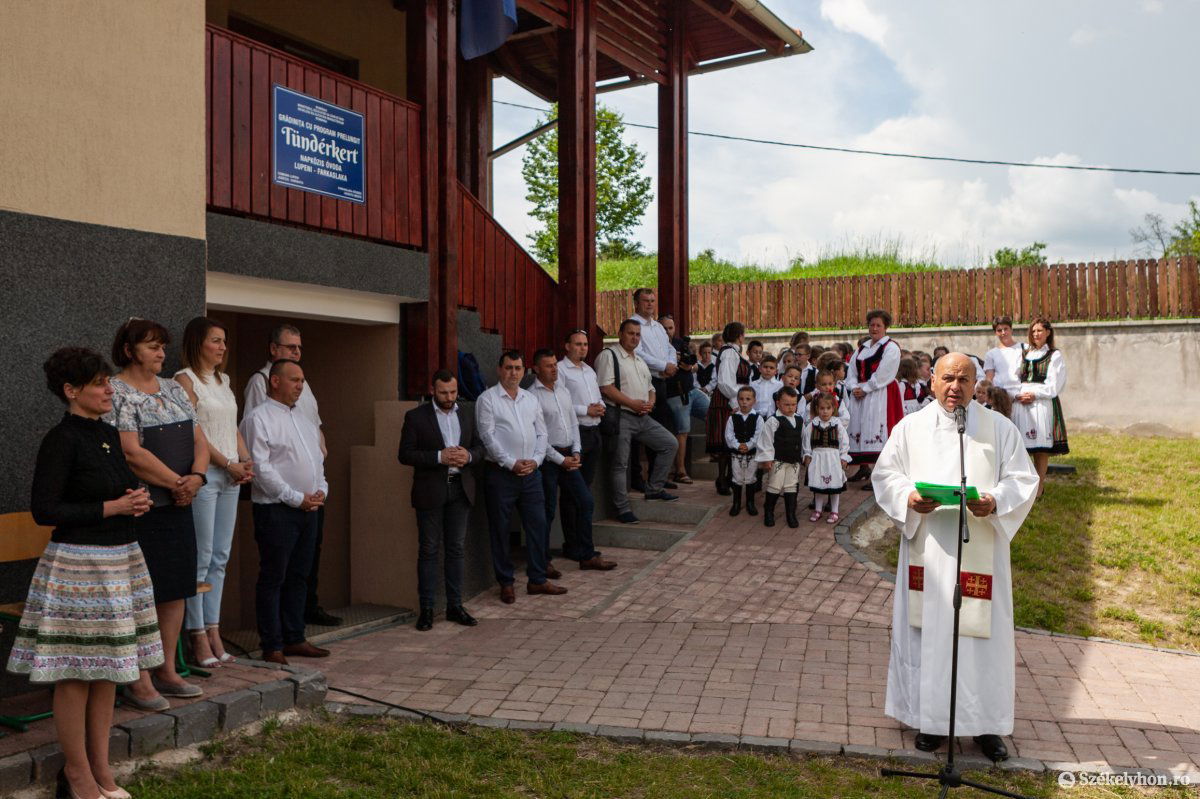 &bullet;  Fotó: Erdély Bálint Előd