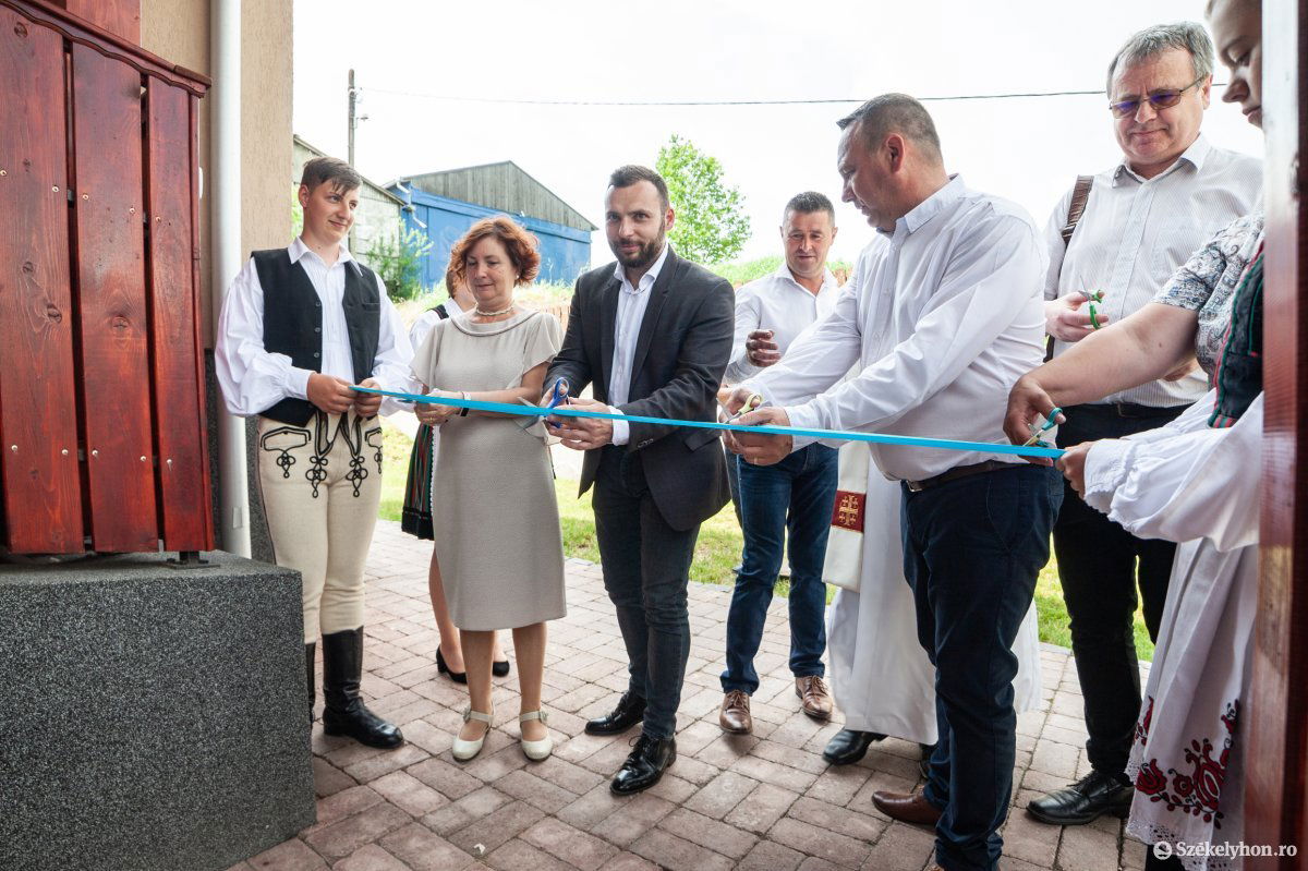 &bullet;  Fotó: Erdély Bálint Előd