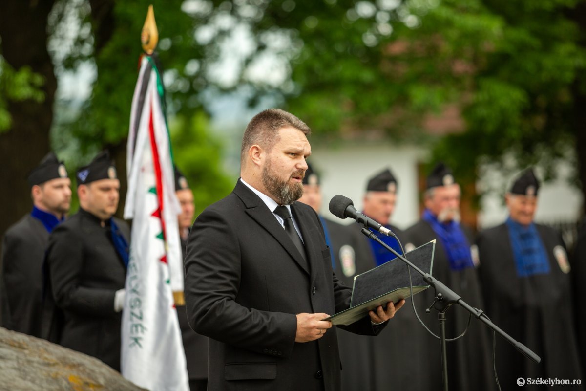 &bullet;  Fotó: Erdély Bálint Előd