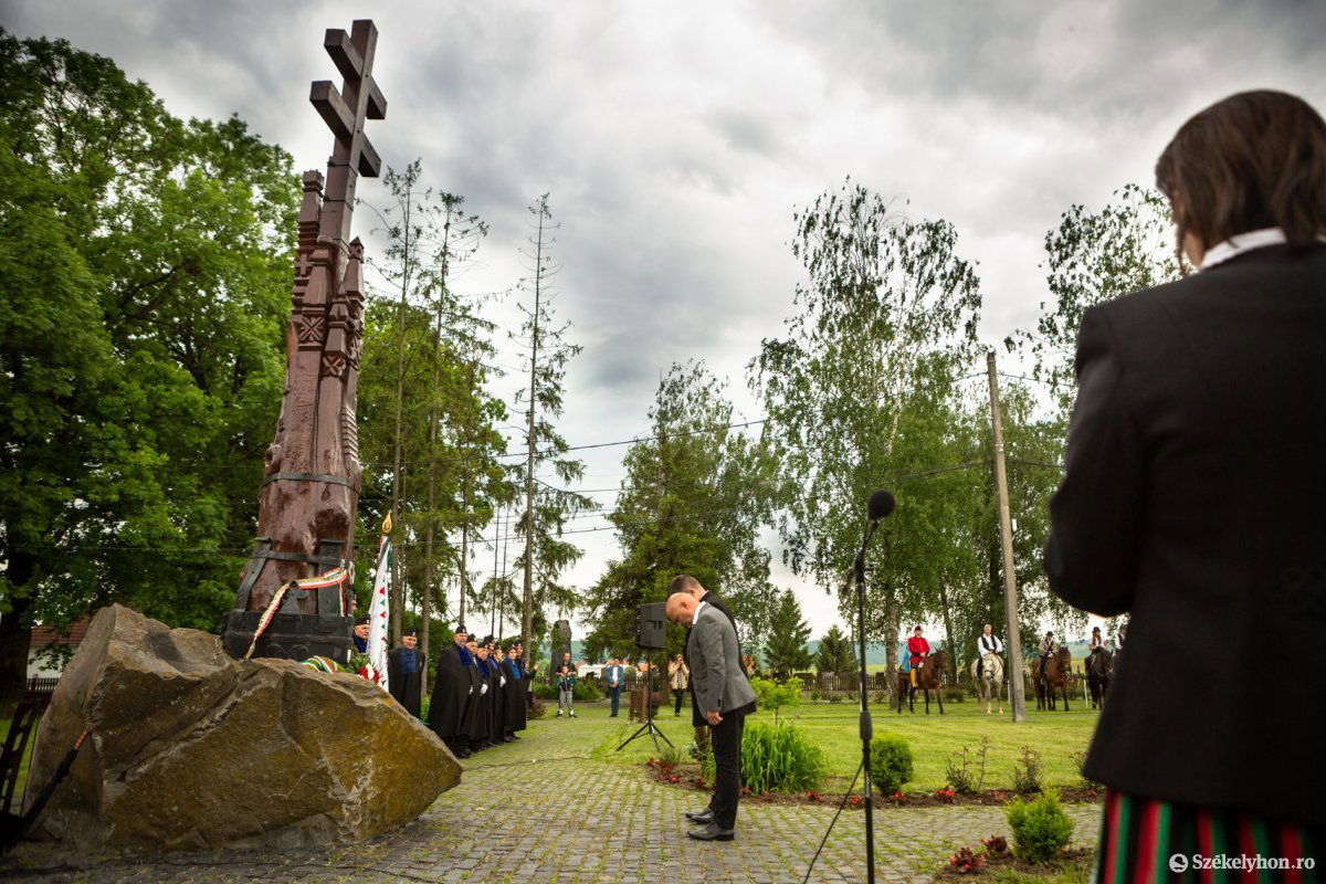 &bullet;  Fotó: Erdély Bálint Előd